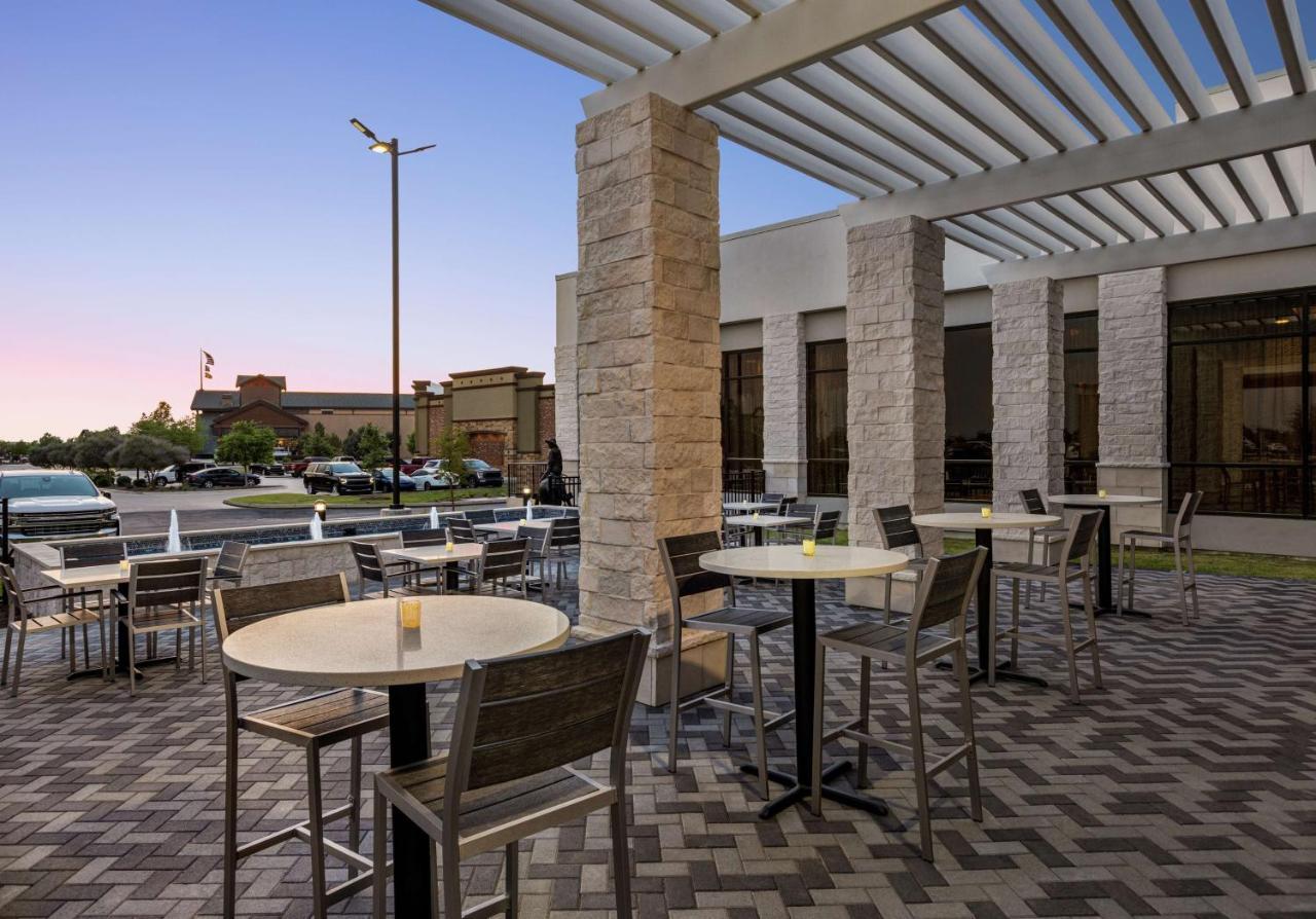 Embassy Suites By Hilton Round Rock Extérieur photo