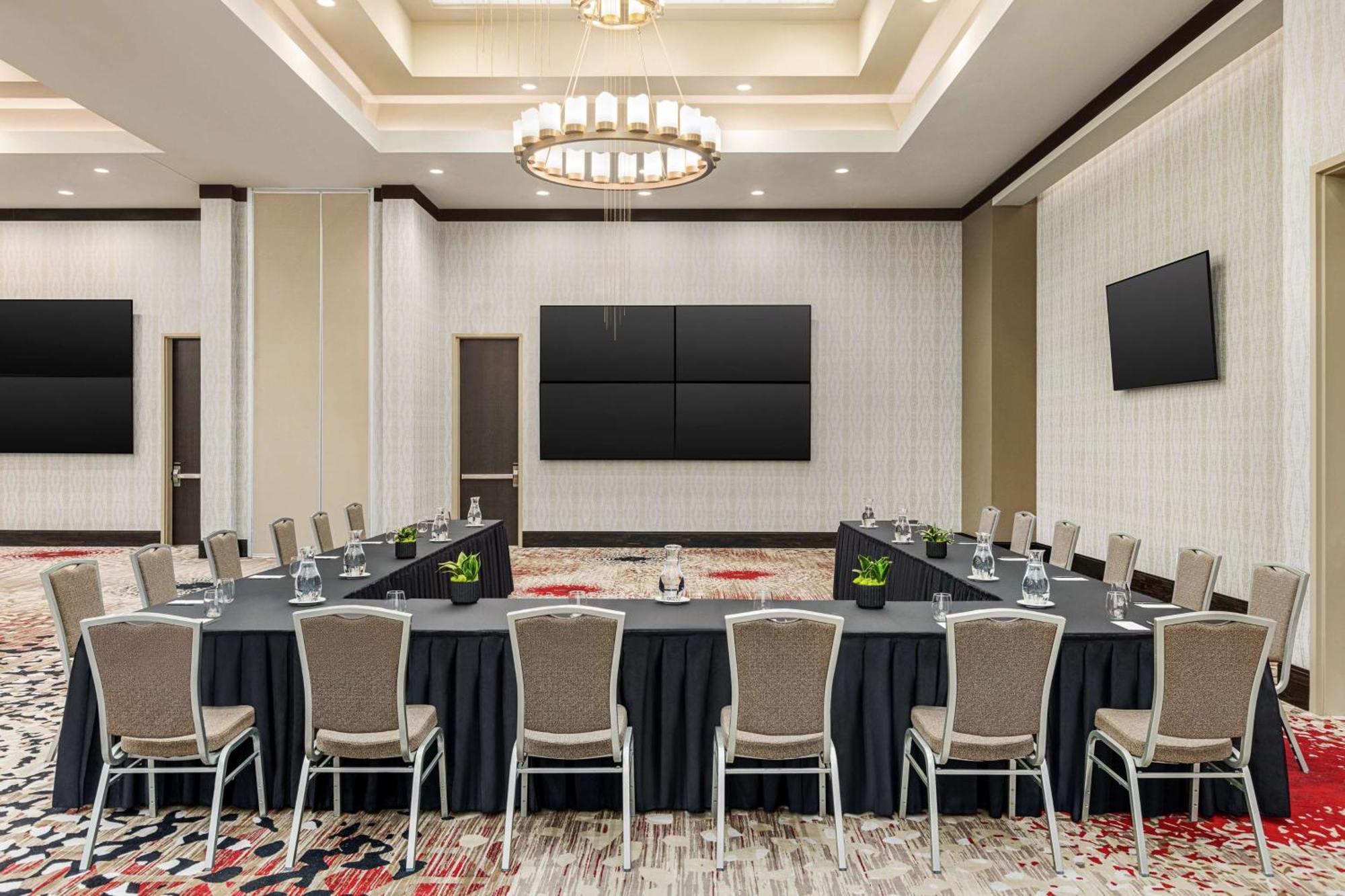 Embassy Suites By Hilton Round Rock Extérieur photo